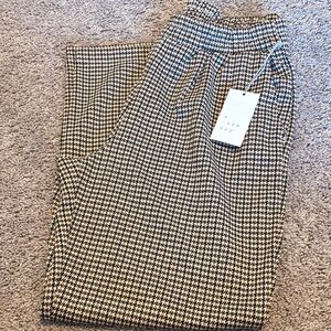 A New Day Black and Beige Houndstooth Pants